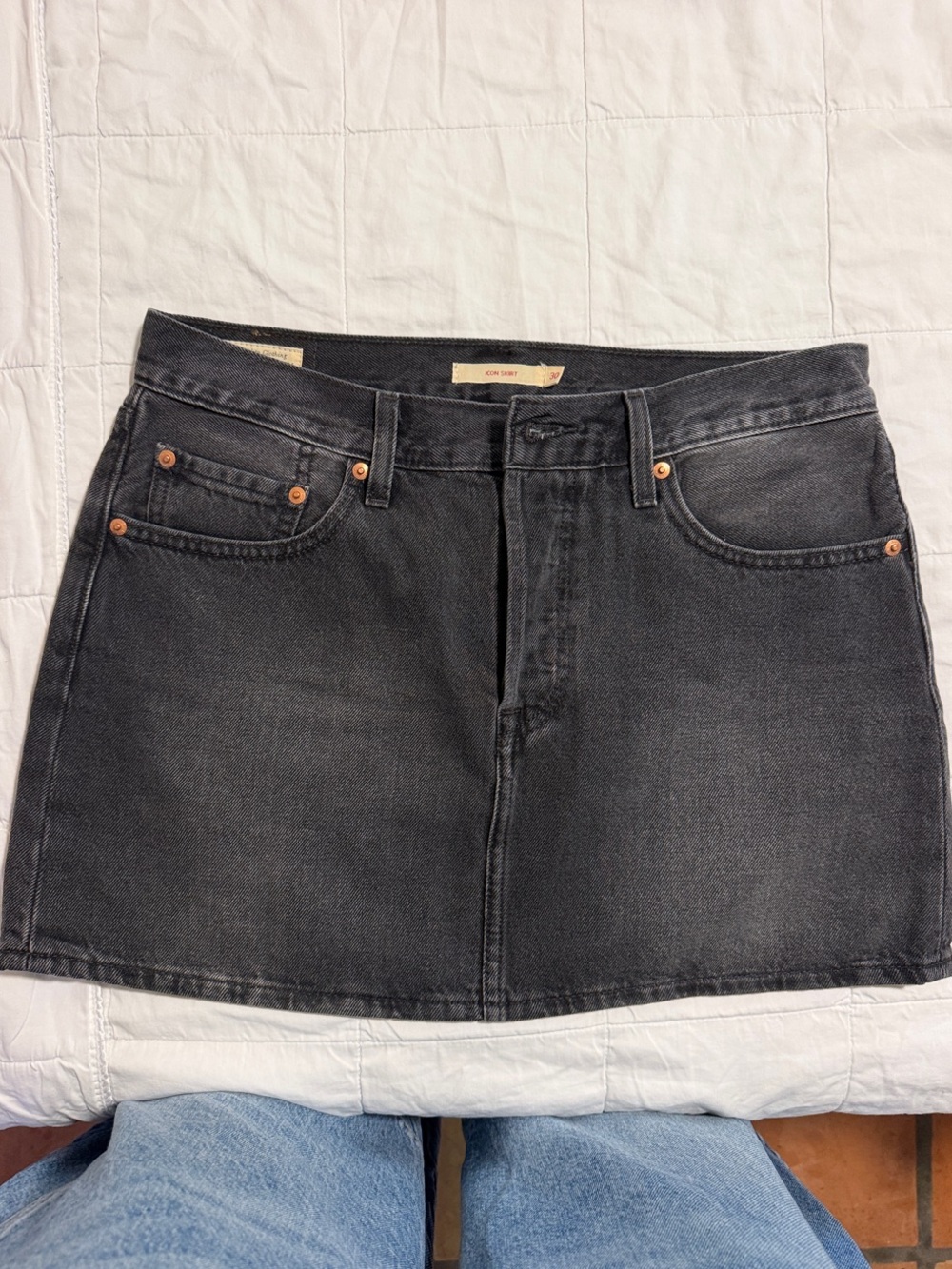 FREE PEOPLE Levi's Charcoal Black Wash Denim Mini Skirt